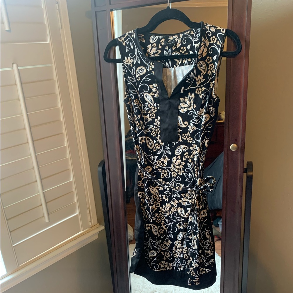 Ann Taylor Black Flower Pattern Dress